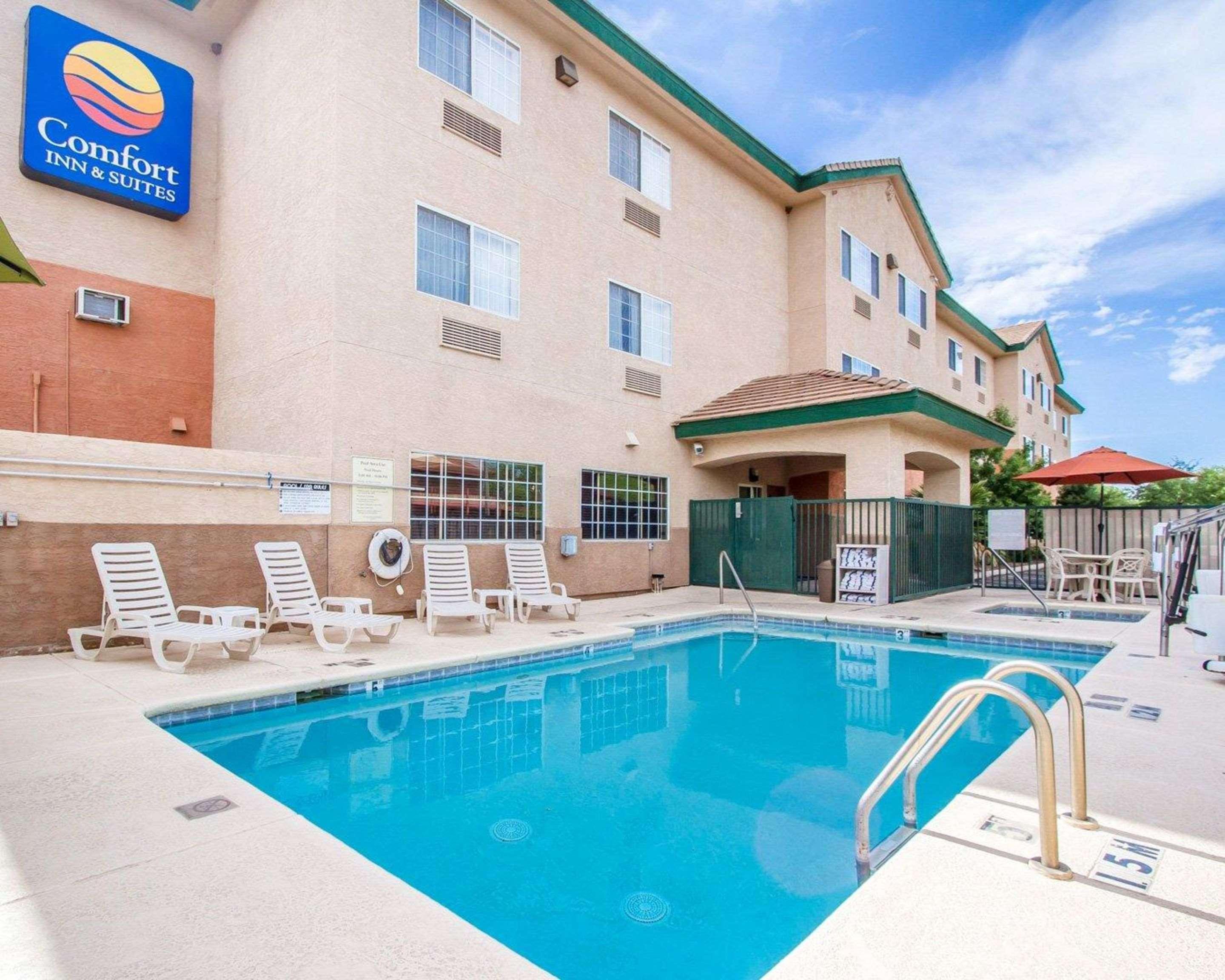 Comfort Inn & Suites Sierra Vista Near Ft Huachuca Exterior photo